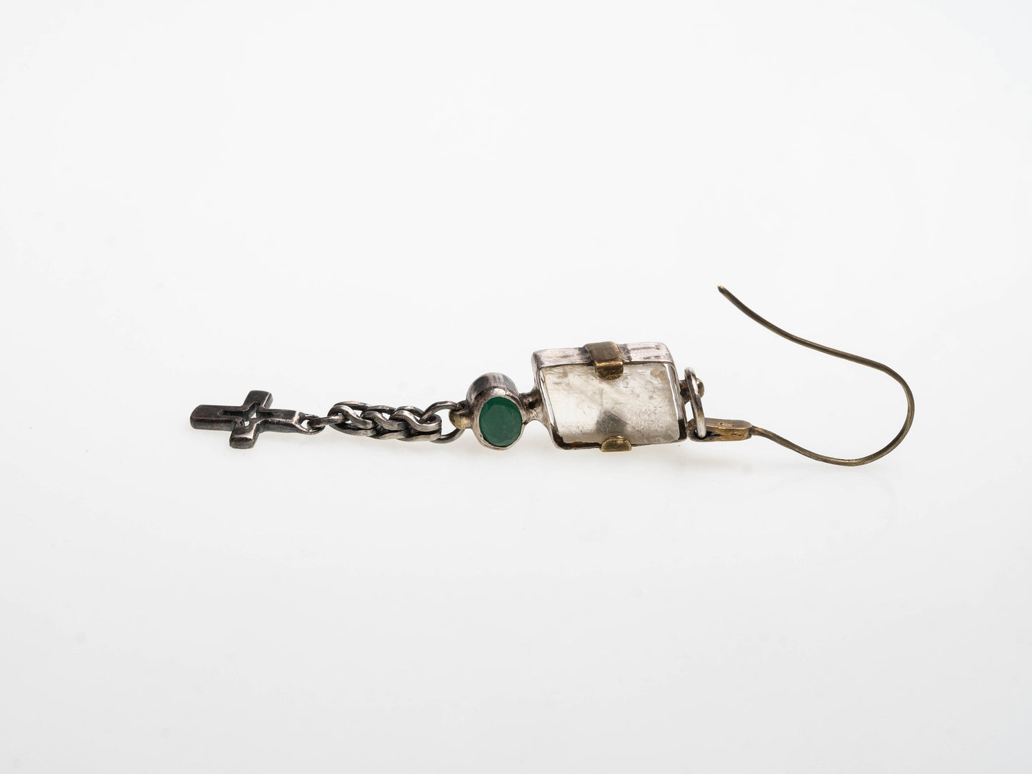 Long earrings with emeralds and Icelandic spar