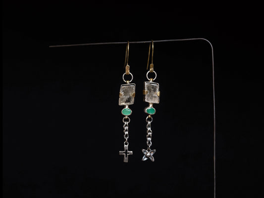 Long earrings with emeralds and Icelandic spar