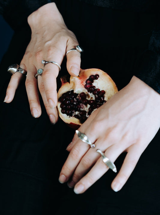 Non-Closure Botanical Ring with Garnet.