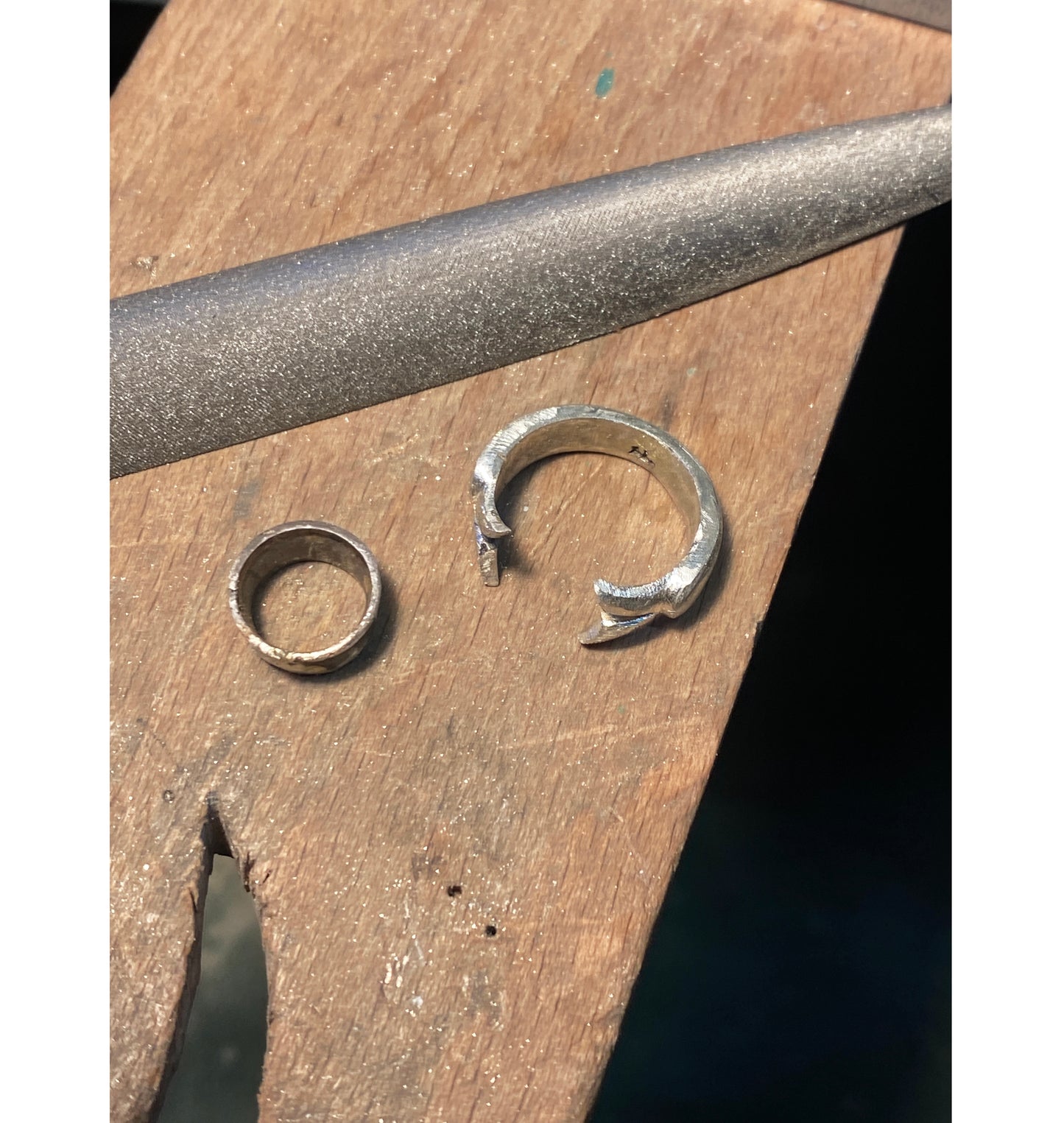 Moon face ring