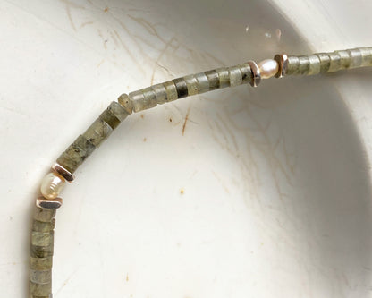 Labradorite and Pearl Choker with Silver Beads