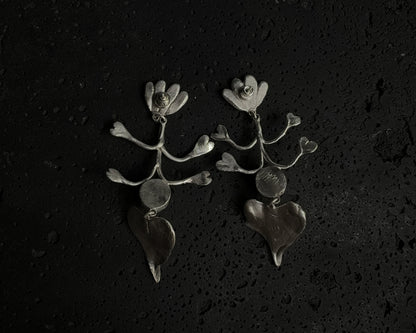 Growing Heart Pearl Earrings