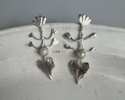 Growing Heart Pearl Earrings