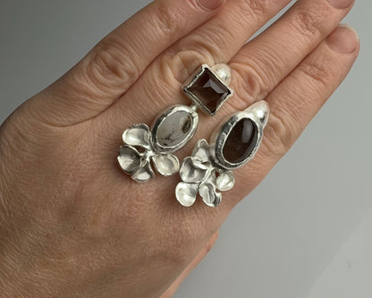 Smoky Balance Earrings