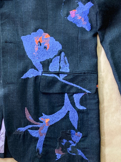 Wool jacket with hand embroidery