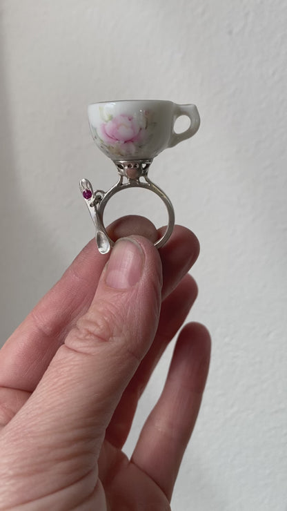 MAD TEA PARTY RING